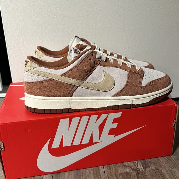 Athletic_Shoes